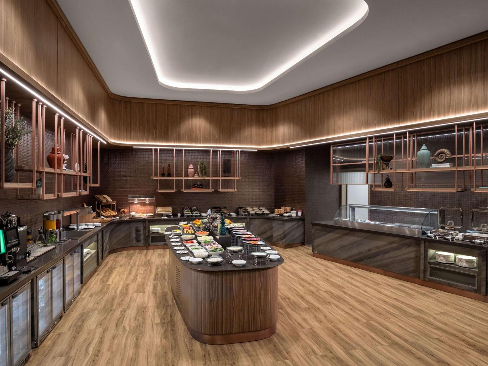 Moevenpick Living Istanbul Saklivadi Hotel Exterior photo