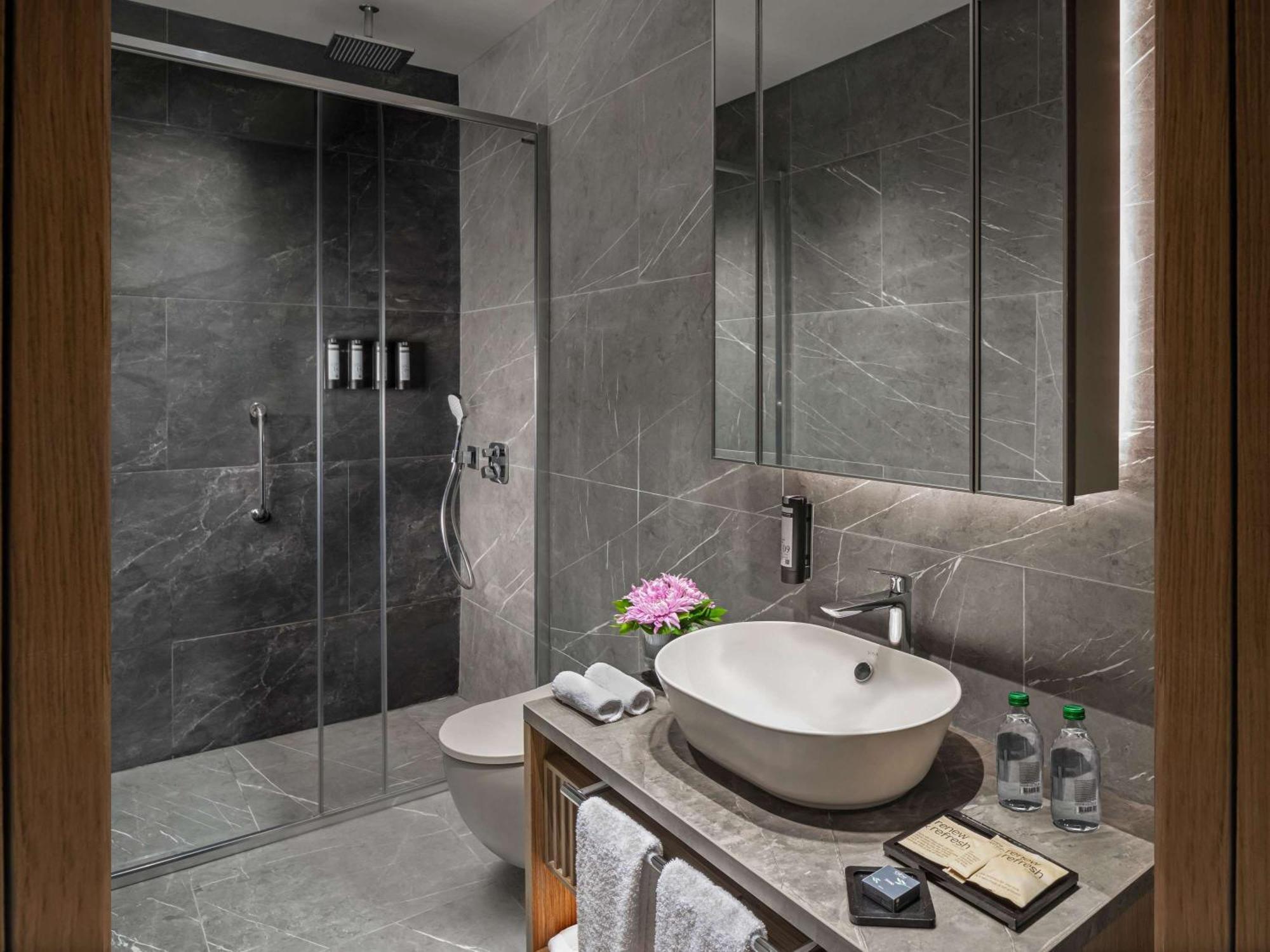 Moevenpick Living Istanbul Saklivadi Hotel Exterior photo