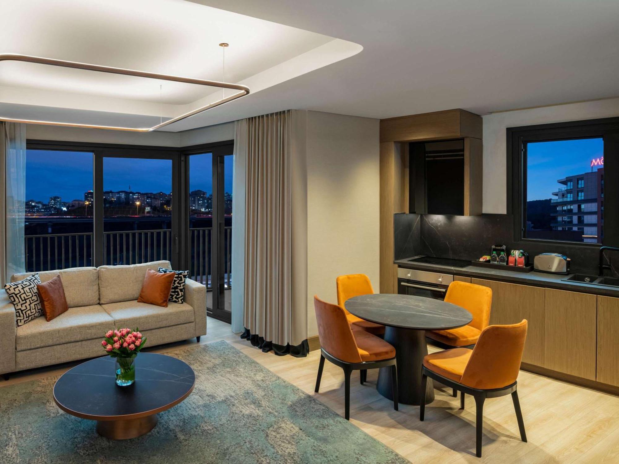 Moevenpick Living Istanbul Saklivadi Hotel Exterior photo