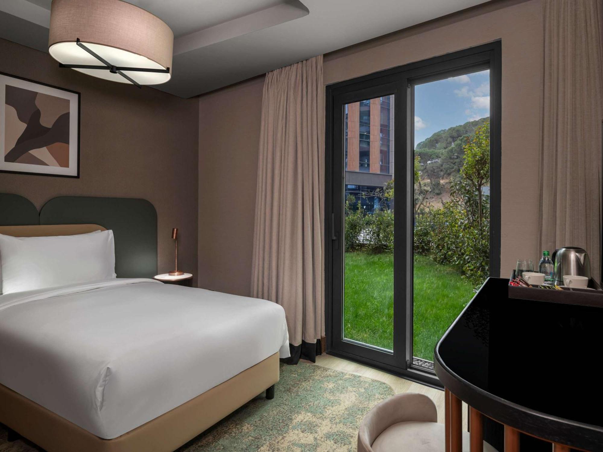 Moevenpick Living Istanbul Saklivadi Hotel Exterior photo